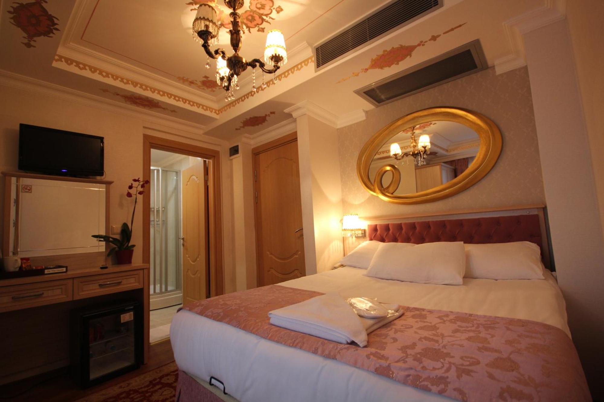 Sultans Royal Hotel Istanbul Exterior photo