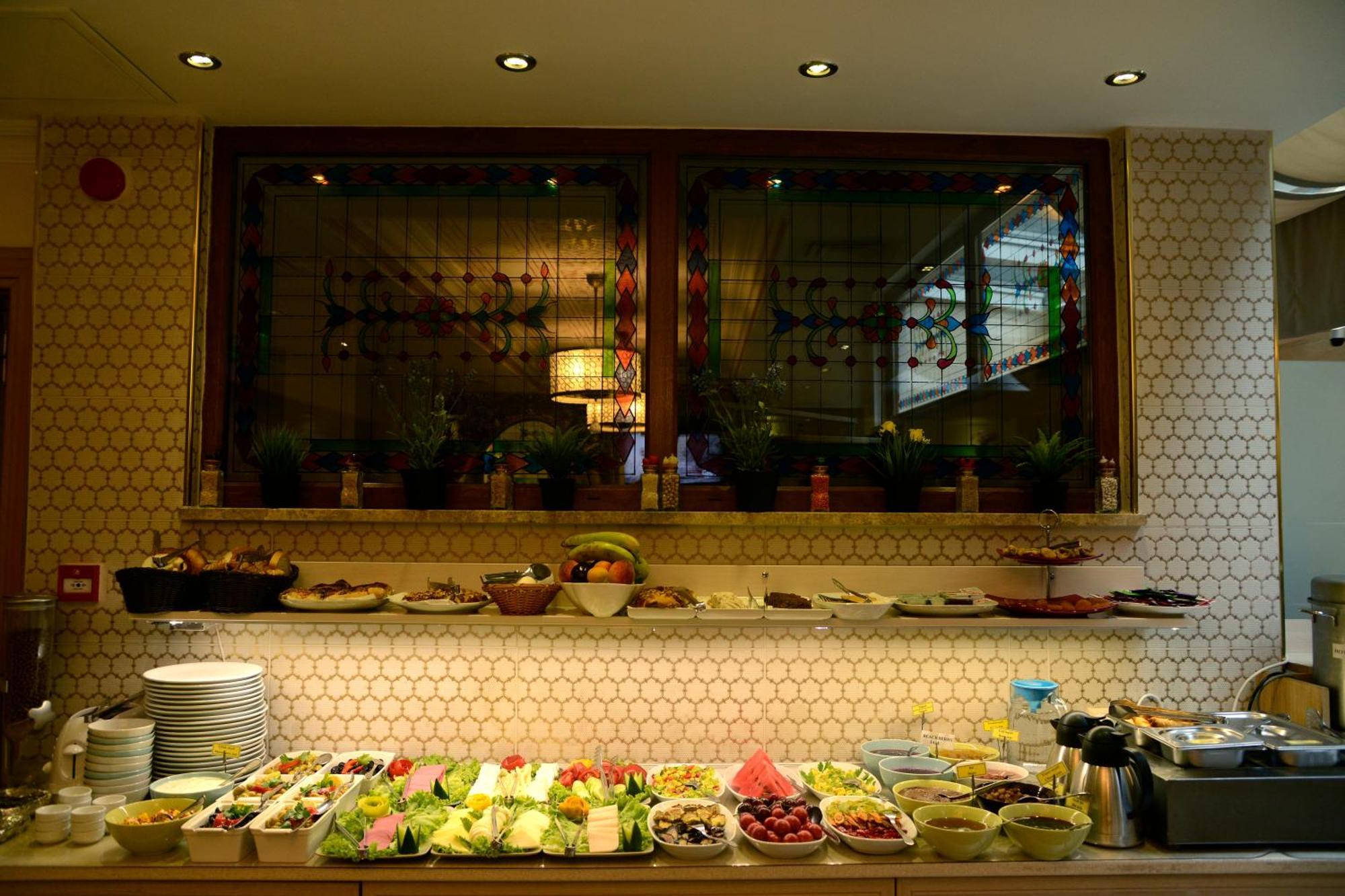 Sultans Royal Hotel Istanbul Exterior photo