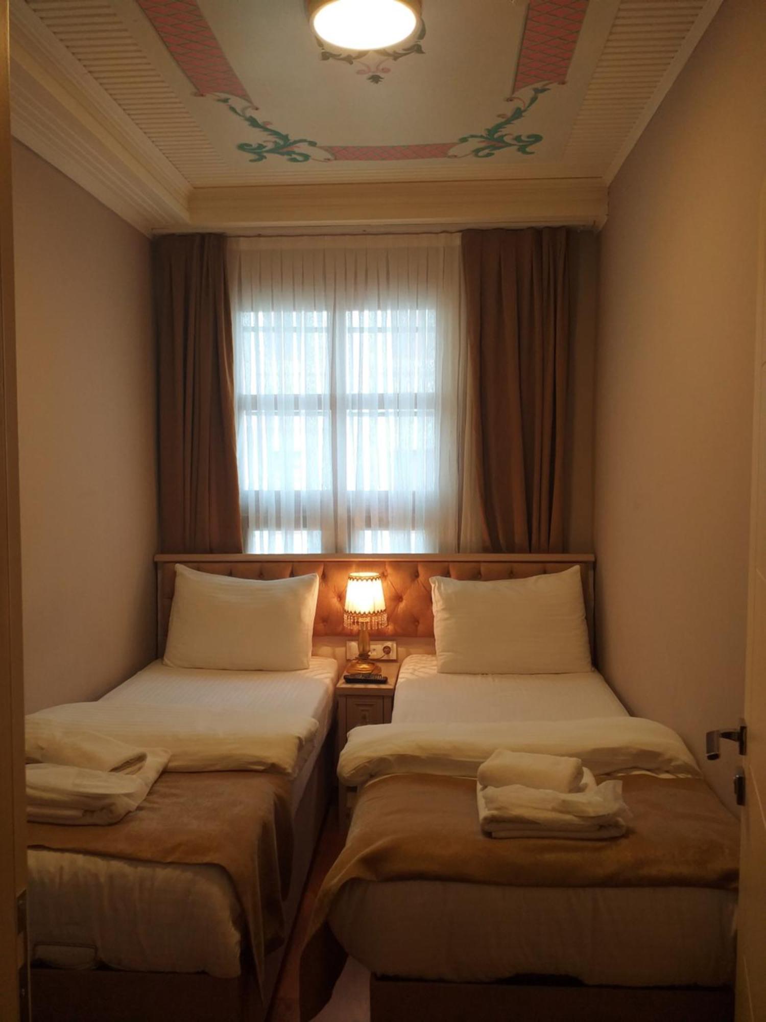 Sultans Royal Hotel Istanbul Exterior photo